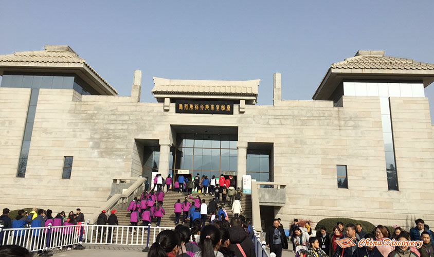 Qin Terracotta Warriors and Horses Museum Jack 2 Days Xian Tour