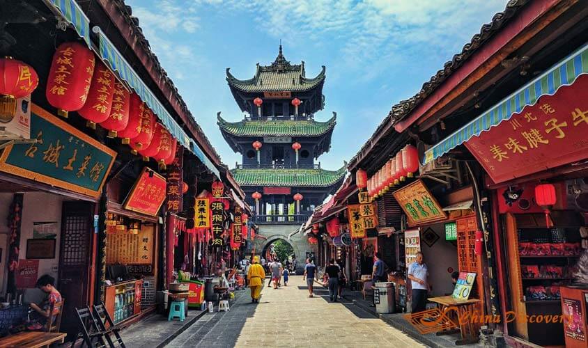 Huaguang Tower Langzhong Tour