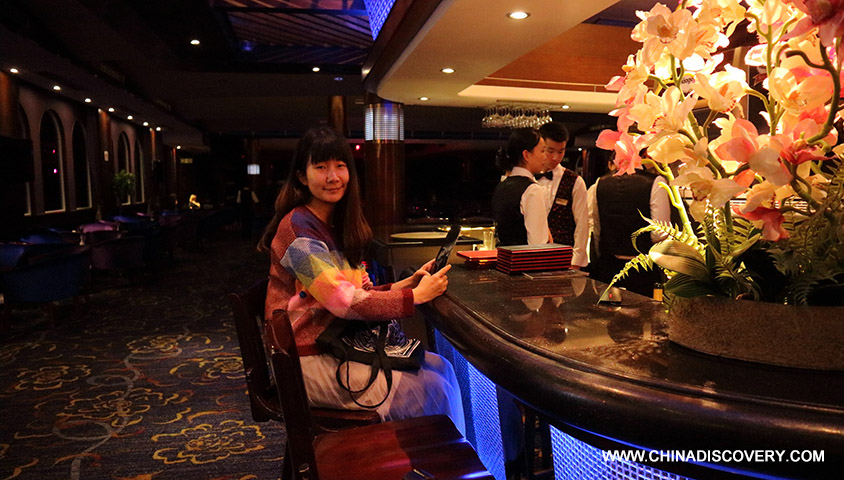 Captain’s Farewell Banquet Five Days Yangtze River Cruise