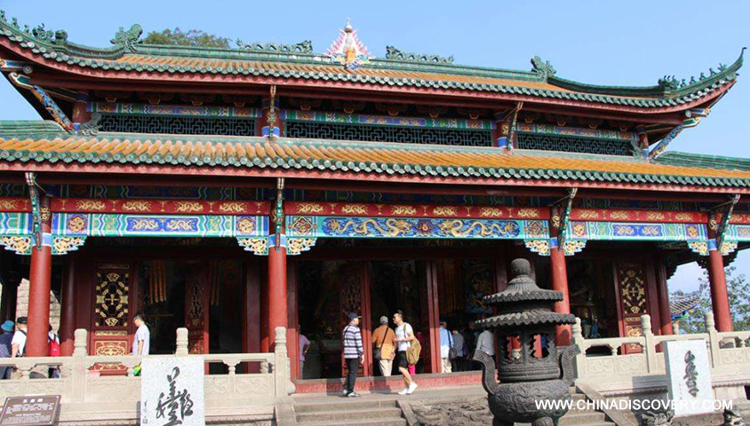 Jade Emperor Scenic Site Five Days Yangtze River Cruise