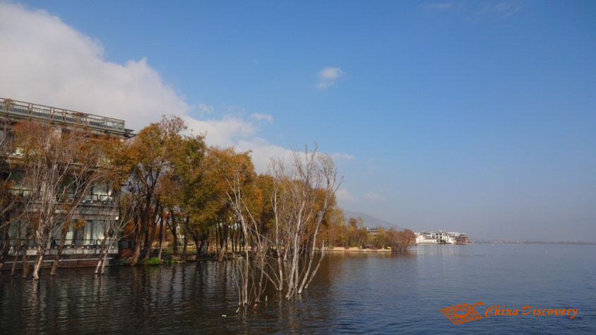 Erhai Lake in the Morning One Day Dali Tour