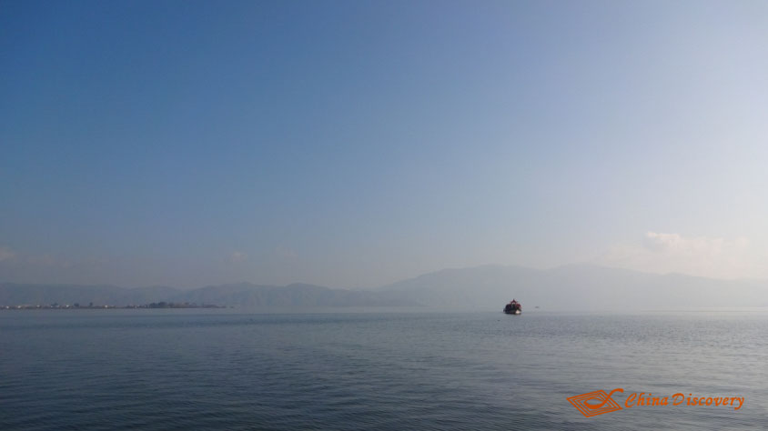 Erhai Lake in the Mist One Day Dali Tour