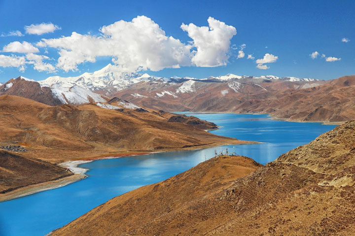 Yamdrok Lake