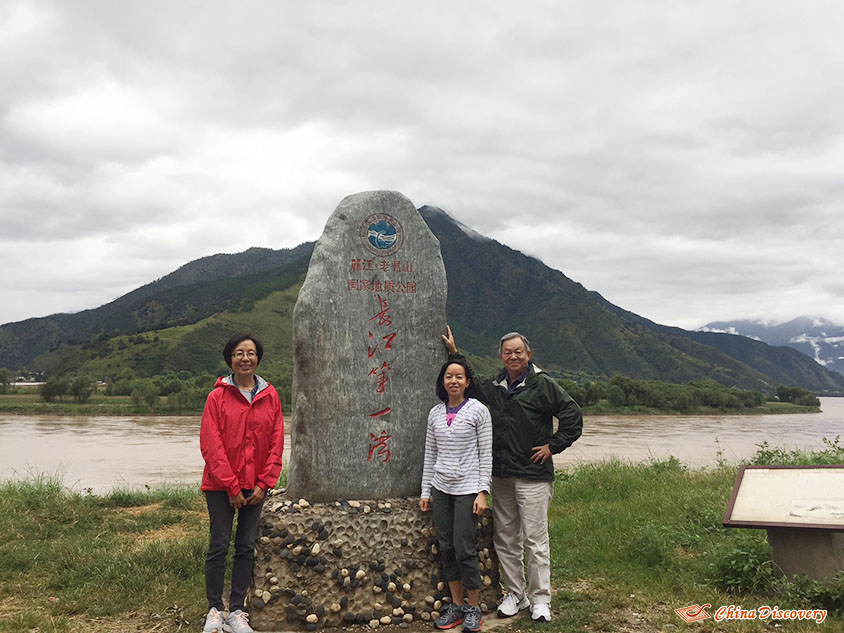 Mr. Maa and His Family at First Bend of Yangtze River in Lijiang, Tour Customized by Vivien