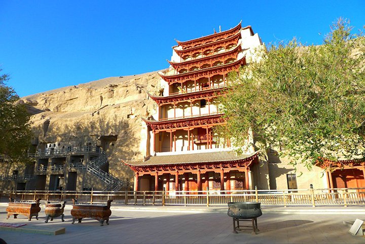 Mogao Grottoes Travel