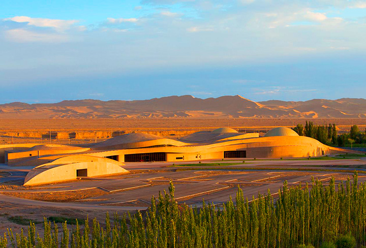 Mogao Grottoes Travel