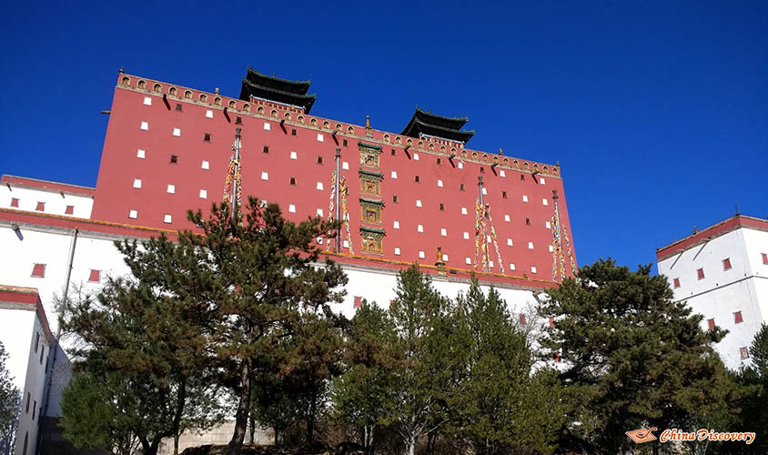 Putuo Zongcheng Temple (Copy of Potala) in Chengde, Photo Shared by Roger, Tour Customized by Lily