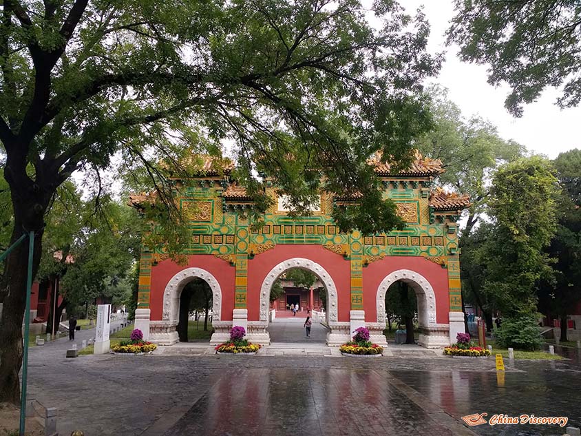 Colored Glaze Archway of Wofo Temple at Beijing Botanical Garden, Photo Shared by Roger, Tour Customized by Lily