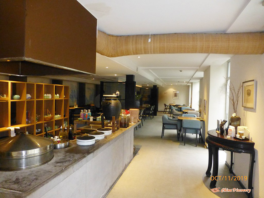 Breakfast Room of Ru Yi Boutique Hotel at West Lake in Hangzhou, Photo Shared by Steve, Tour Customized by Leo