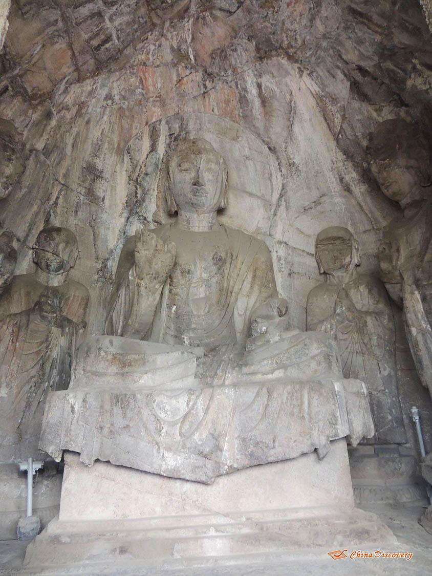 Buddha at Longmen Grottoes in Luoyang, Photo Shared by William, Tour Customized by China Discovery