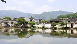 Happy Family Holiday in Poetic Southern China from Shanghai