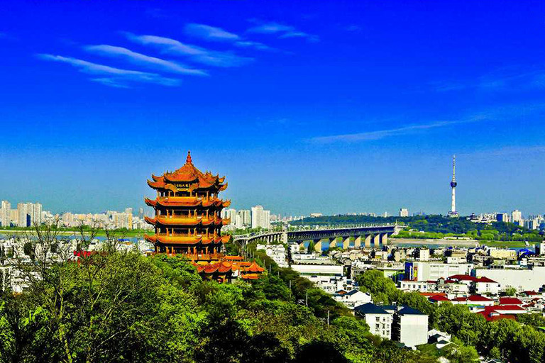 Changsha High Speed Train - Yellow Crane Tower