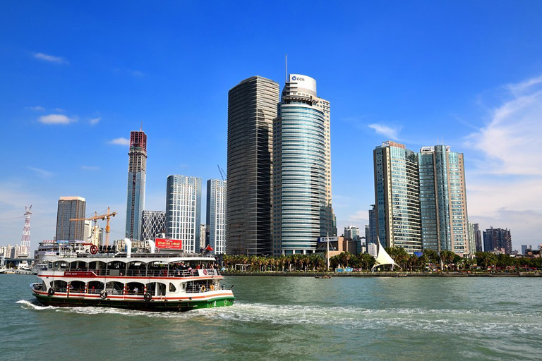 Cruising around Xiamen Xiamen Activities - Xiamen Cruising