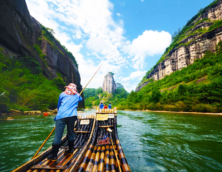 Wuyishan Jiuqu Stream Rafting