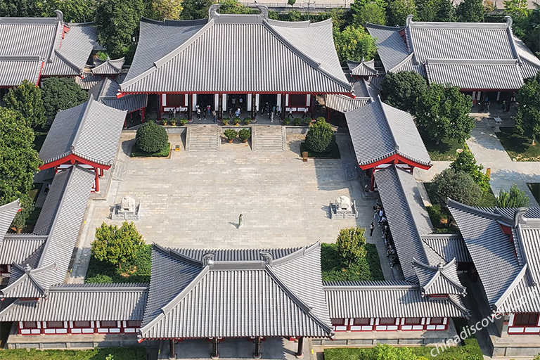 Giant Wild Goose Pagoda (Dayanta) - Xian Attractions