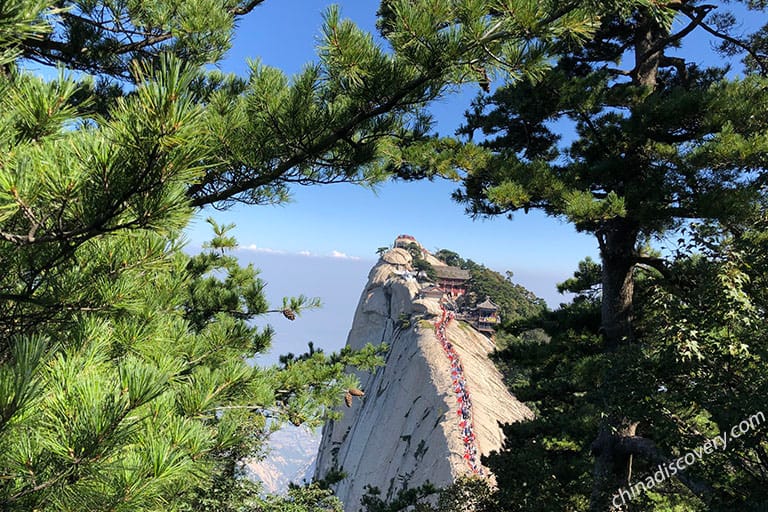 West Peak on Mount Huashan Where to Stay in Xian