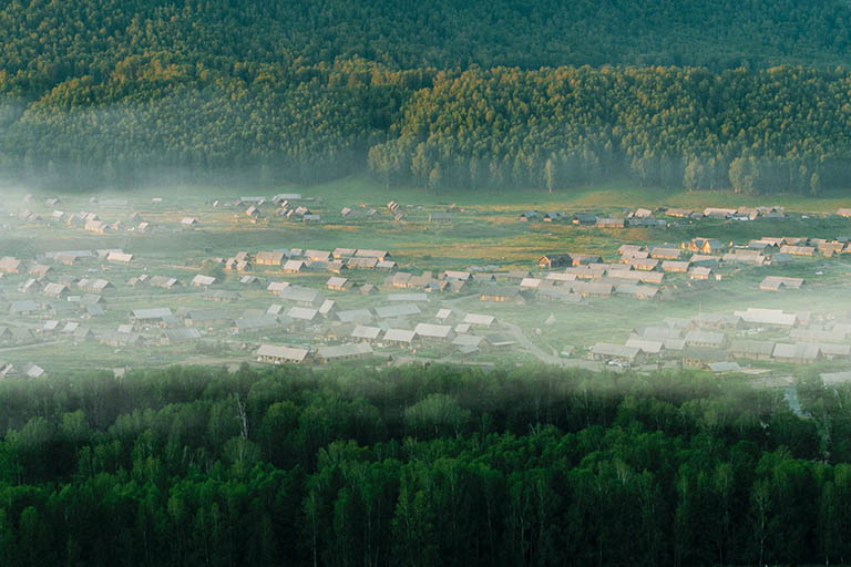 Hemu Village in July ©山峰不会写游记 / mafengwo Hemu Village