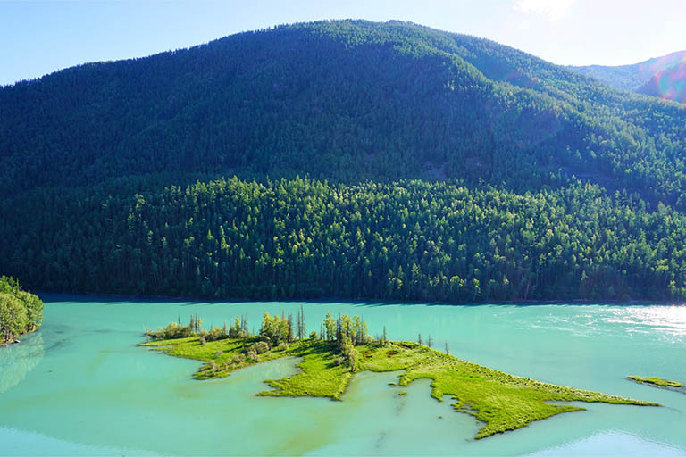 Wolong Bay Photo by Drizzle细雨/mafengwo Xinjiang Kanas National Geopark