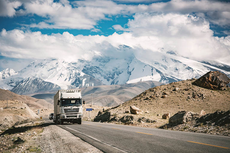 Karakul Lake