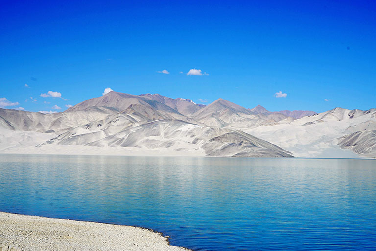 Fancy Baisha Lake and Baisha Mountain Kashgar to Tashkurgan