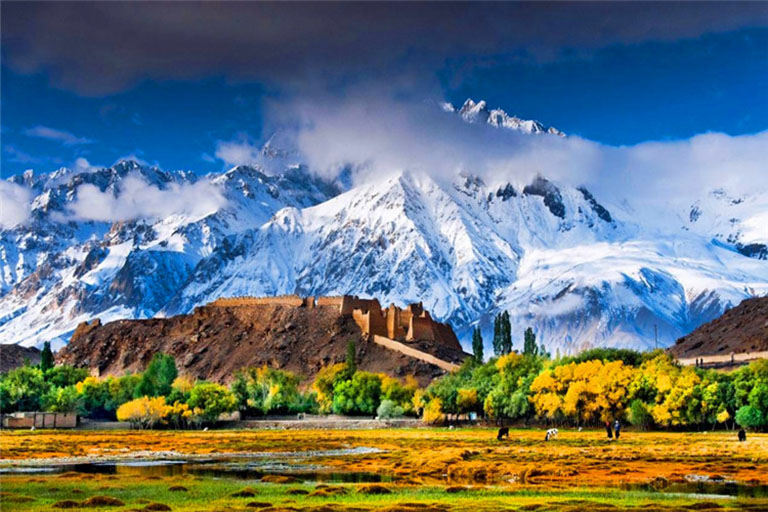 Stone City in Tashkurgan Kashgar Tashkurgan Tour