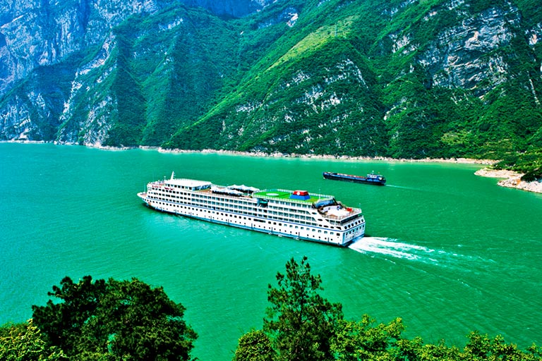 Luxury Yangtze River Cruise