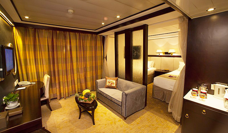 Yangtze River Cruise Room - Victoria Cruise Room