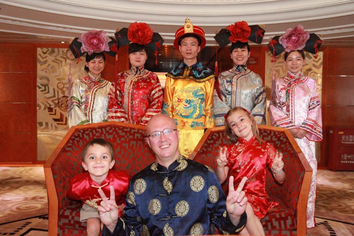 Yangzi Explorer Cruise - Children Care