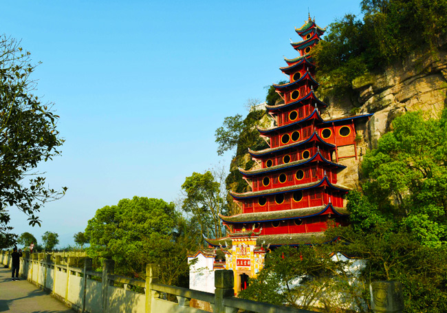 Yichang to Chongqing Yangtze Cruise - Shiabaozhai Pagoda