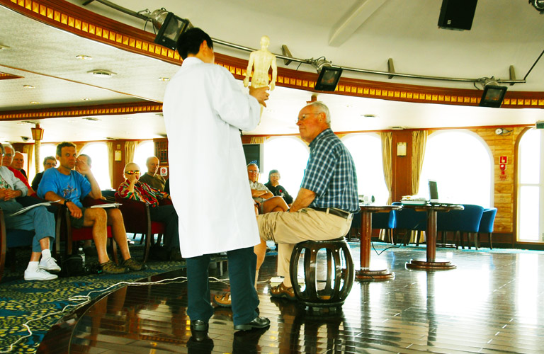 Yangtze River Cruise Activities - Lecture Onboard