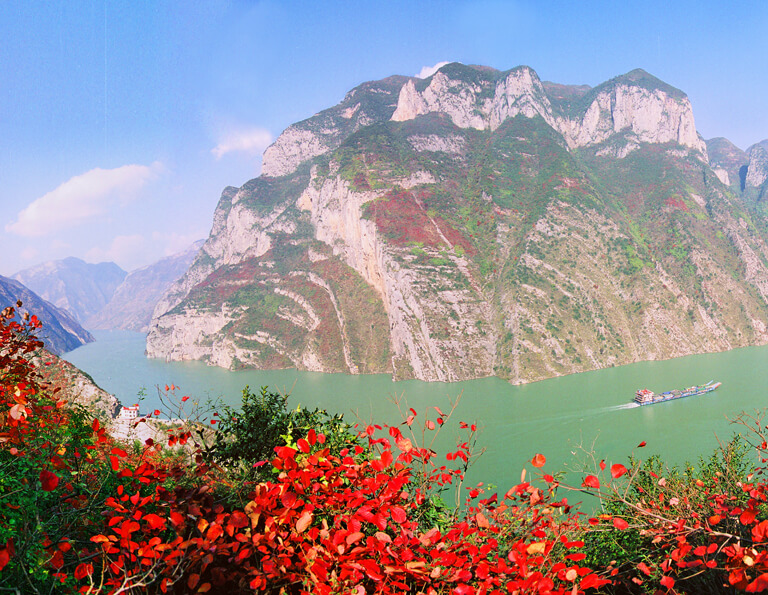 Gorgeous Three Gorges Scenery