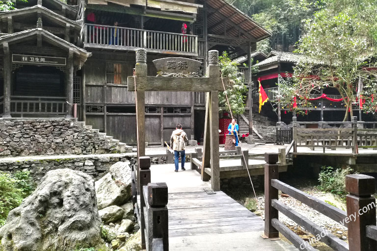 Tribe of the Three Gorges - The Mountain-Top Tribe