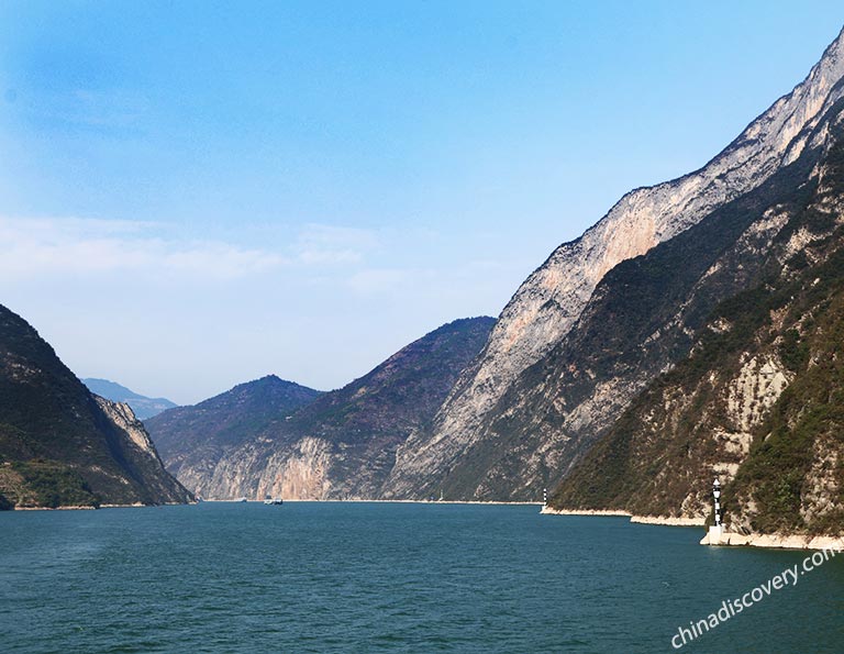 Sailing on Yangtze River in Autumn