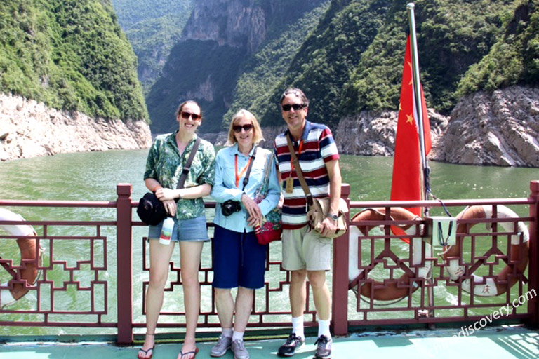 what are 2 tourist attractions in china