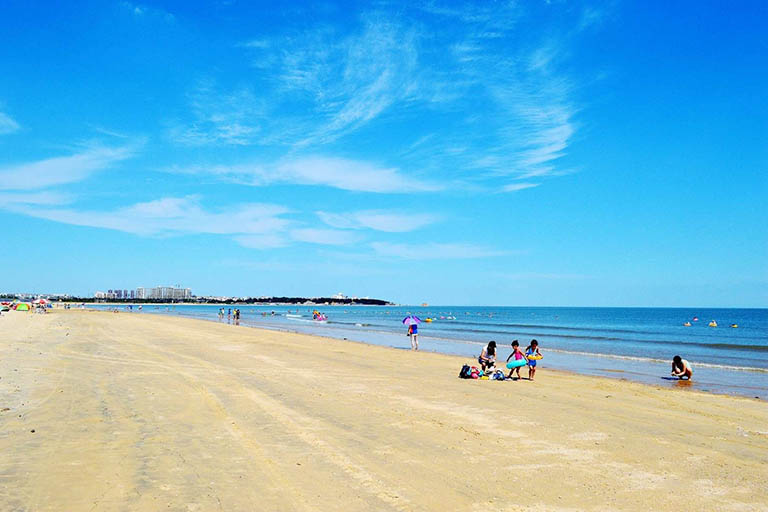 Golden Sand and Azure Water Things to Do in Yantai