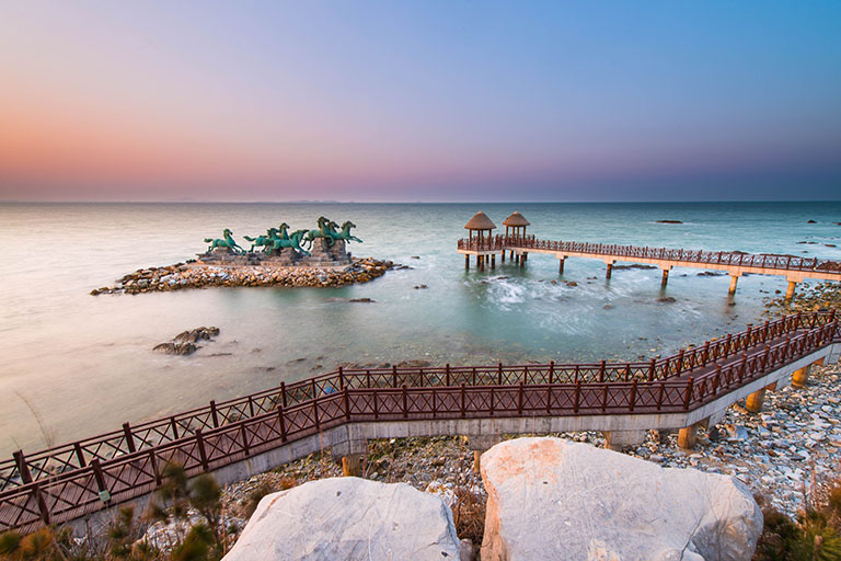 Horse Statue on Yangma Island Things to Do in Yantai