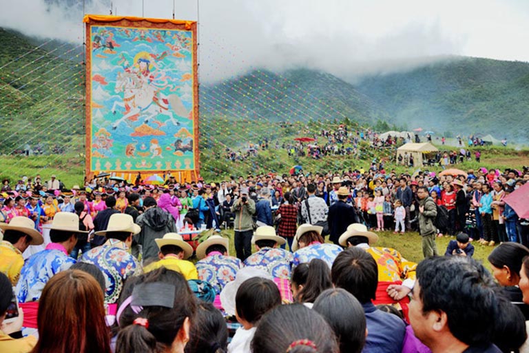Mosuo Zhuanshan Festival at Lugu Lake