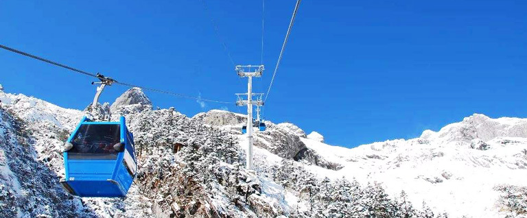 Cable Cars in Jade Dragon Snow Mountain Cable Cars