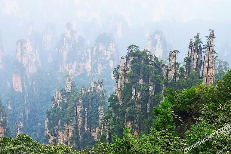 Where to Stay in Zhangjiajie - Tianzi Mountain