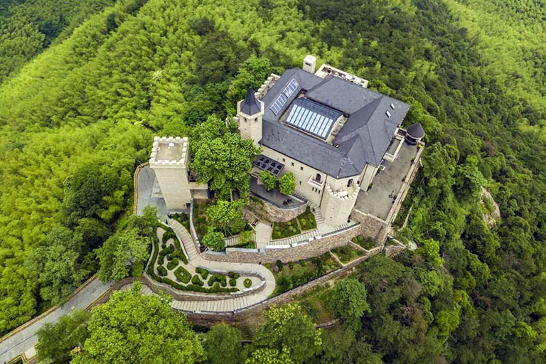 Naked Castle in Summer Naked Castle in Summer