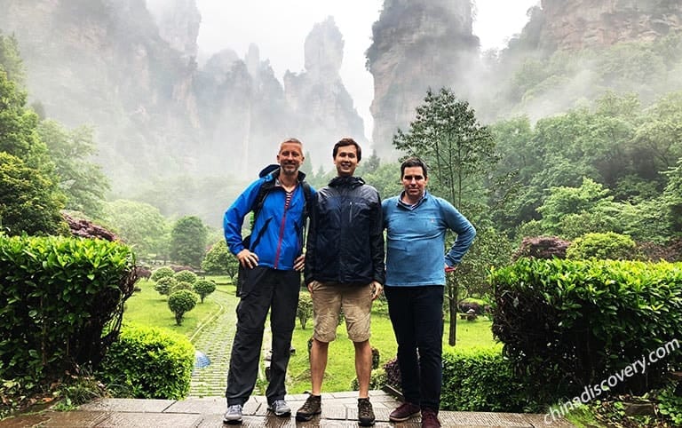 Zhangjiajie Hiking Tour To National Forest Park Tianmen Mountain