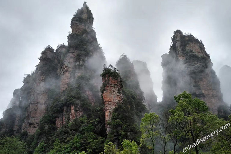 Yuanjiajie Scenic Area inside Wulingyun Scenic Area