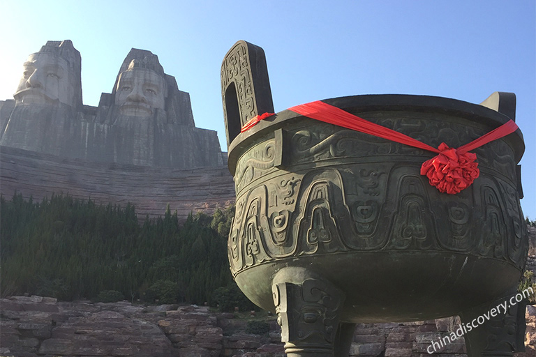 Yellow River Scenic Area Zhengzhou Attractions