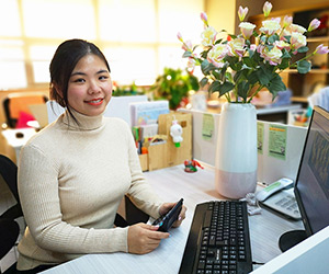 China Travel Consultant - Zeva