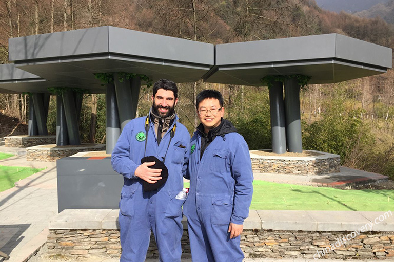 Panda Volunteer Tour at Wolong